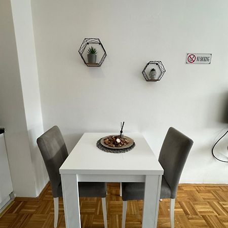 Apartment Guri Приштина Экстерьер фото