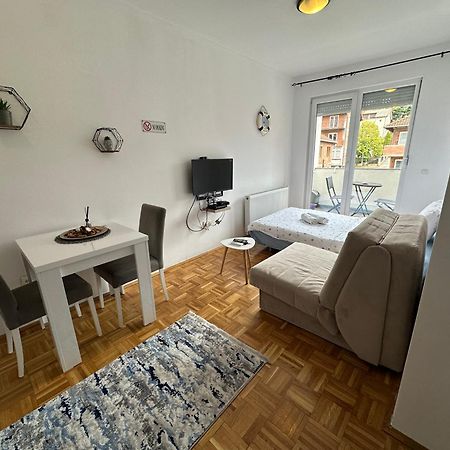 Apartment Guri Приштина Экстерьер фото