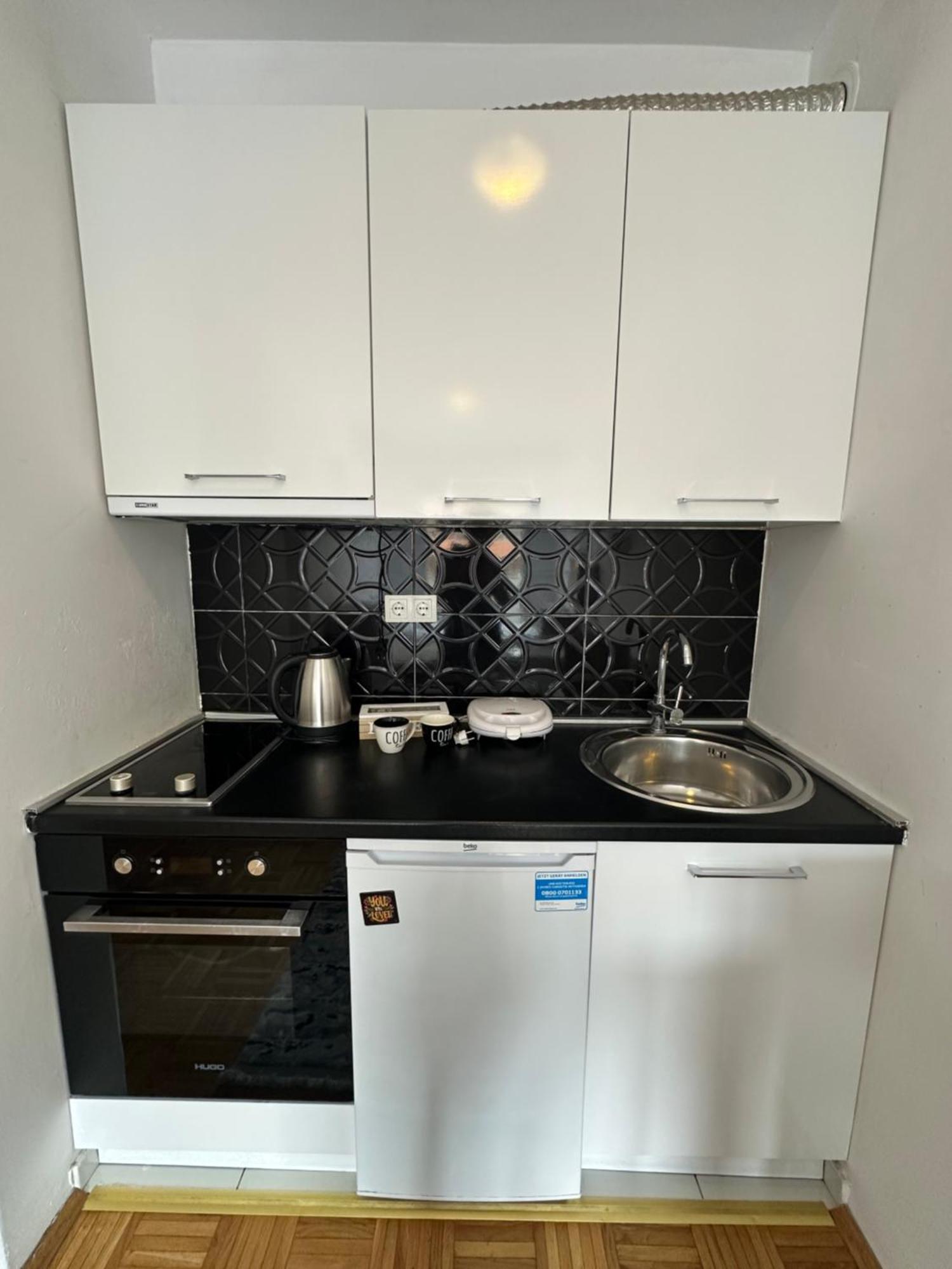 Apartment Guri Приштина Экстерьер фото